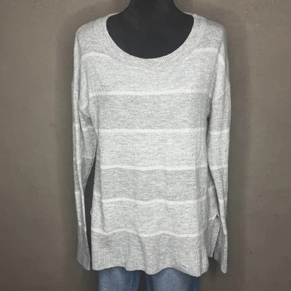 GAP Gray Striped Soft Knit Sweater Size Large